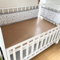 日本製ベビーベッド　布団やマットなど４点セットの画像