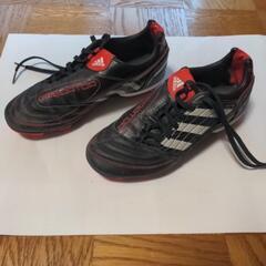 サッカー　スパイク　23.5センチの画像