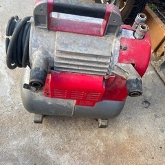 マックス エアーコンプレッサー AK-715