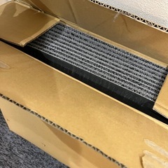 ［大量！］30平方メートル分の中古タイルカーペット+新品15枚　オフィス用の画像