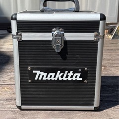 マキタレーザー墨出し器の画像