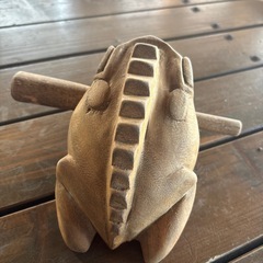 カエルの置物の画像