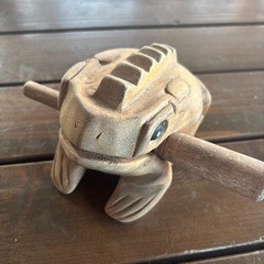 カエルの置物の画像
