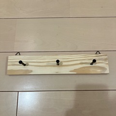 ダイソー　3連フックの画像