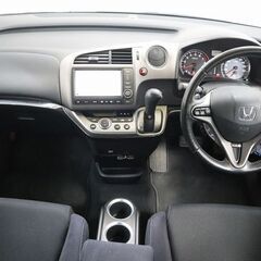 【自社ローン対象】ホンダ　ストリーム〇ミニバン〇HDDナビ〇DVD再生〇Bluetooth〇ETCの画像