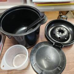 電子レンジ用炊飯器 の画像
