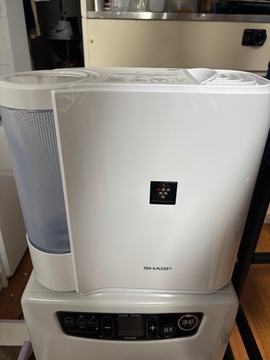 【2022年製】気化式加湿器　SHARP HV-P30-W