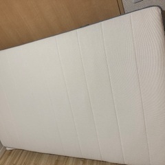 IKEA セミダブルベッドマットレス の画像