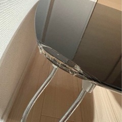 【黒い天板 × スチール脚】スタイリッシュなデザインテーブルの画像