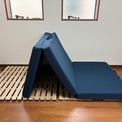 【取引決まりました】シングルサイズ、すのこ・マットレスのセット