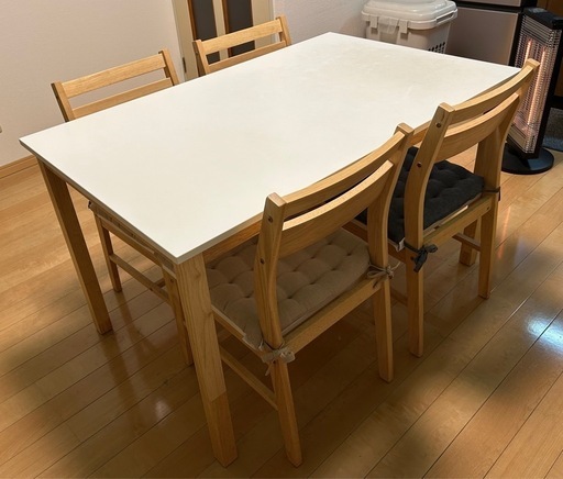【使用感あり】ニトリ 　テーブル