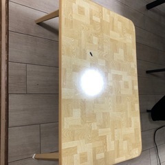 テーブル