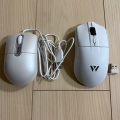 受け渡し予定者決まりました　デスク用スピーカー/有線・無線マウス/Apple EarPods/SONY WFXB700/デジタル時計/USB→LANアダプター　まとめ売りの画像