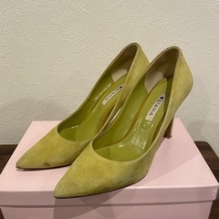 ダイアナ　スエード パンプス　黄緑