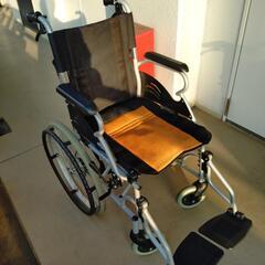 自走式折りたたみ車椅子