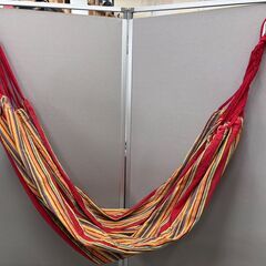 ハンモック 室内 室外 兼用 自立式 スタンド 収納バック付 アウトドア キャンプ レッド系の画像