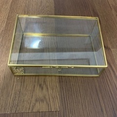 アンティーク調　ガラスケース