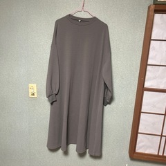 ワンピースサイズM
