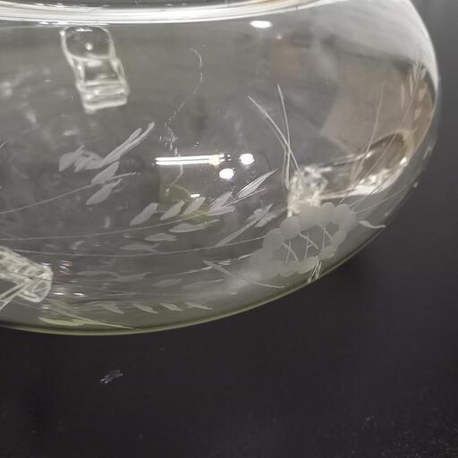 湯布院アンティーク旧家蔵出し明治大正 古い味わいのある花模様 切子ガラス金魚鉢 湯布院アンティーク旧家蔵出し明治大正 古い味わいのある花模様