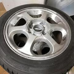 スタッドレス　1本価格で4本ありますの画像