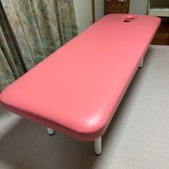 【お譲り先が決まりました】タカラベルモント製　施術台