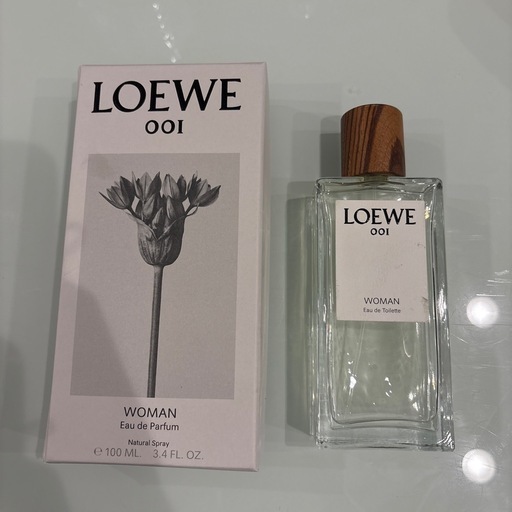 ロエベ　香水