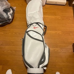 ナイキ　キャディバック　レディースモデルの画像