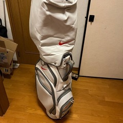 ナイキ　キャディバック　レディースモデルの画像