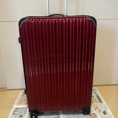 スーツケース　3辺合計137cm　　