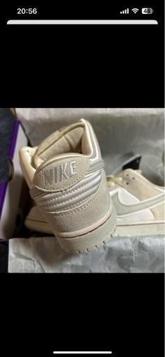 Nike Air Jordan 1 Low クリーム色