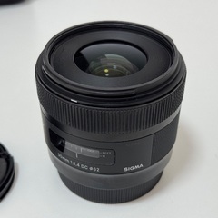 値下げ】SIGMA 30mm f1.4レンズ キャノン用【ケース付き】