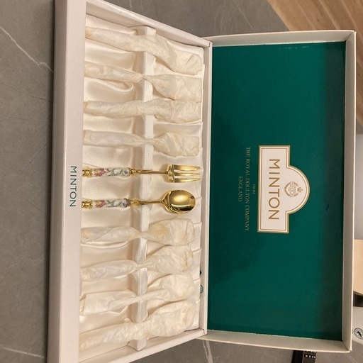 MINTON花柄金メッキカトラリーセット