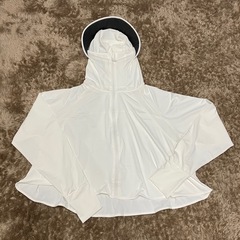 新品未使用 レディース UVカットパーカー ラッシュガード フリーサイズの画像