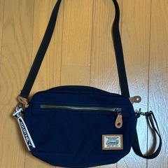 Colemanショルダーバック