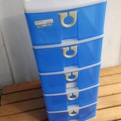 ☆プラスチック5段小物引出し収納　ホワイト×ブル☆　