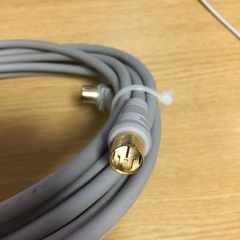 テレビアンテナケーブルの画像