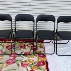 机イス4人分セット★ニトリテーブル★コーナンパイプチェアの画像
