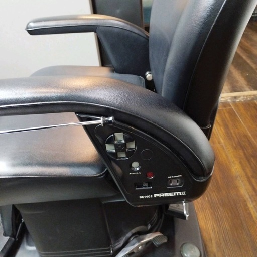 理容機器 新明和理容椅子 BC―1430 理容椅子 新明和リビテック