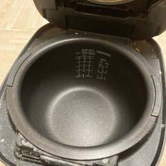 炊飯器の画像