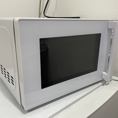 冷蔵庫と電子レンジ、もしくはどちらかの画像
