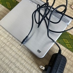 DVDポータブルプレーヤーの画像