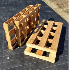 梱包木枠に使われていたパレット4枚の画像