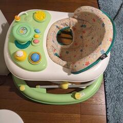 ベビー　歩行器