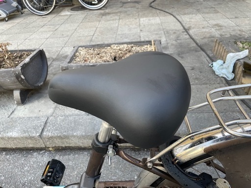 『ＳＡＬＥ　２０％』　電動自転車　美品　パナソニック　２６インチ　８．９ＡＨ　バッテリー　充電器　付き　3変速　茶色　配達可能