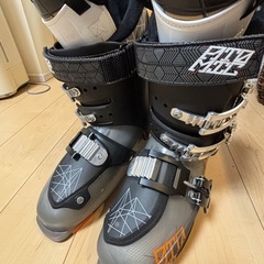 スキーブーツ26センチAtomic waymaker flex80