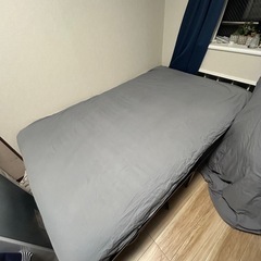ベッドフレーム、マットレス無料でお譲りしますの画像