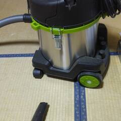 受付終了　【使用頻度短】 ミナト 乾湿両用 業務用掃除機 バキュ...