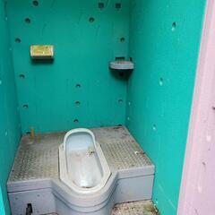 仮設トイレの画像
