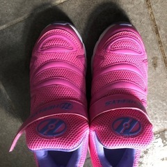ローラー付き靴