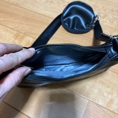 フェイクレザーミニショルダーバッグ黒の画像